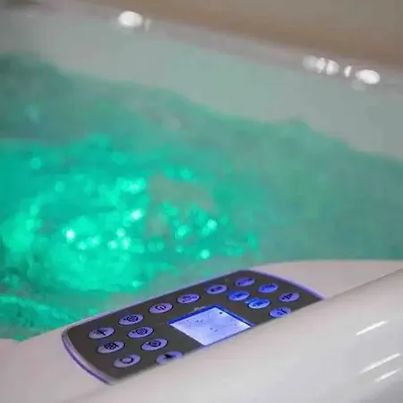 Apartment Jacuzzi Loft Cagliari